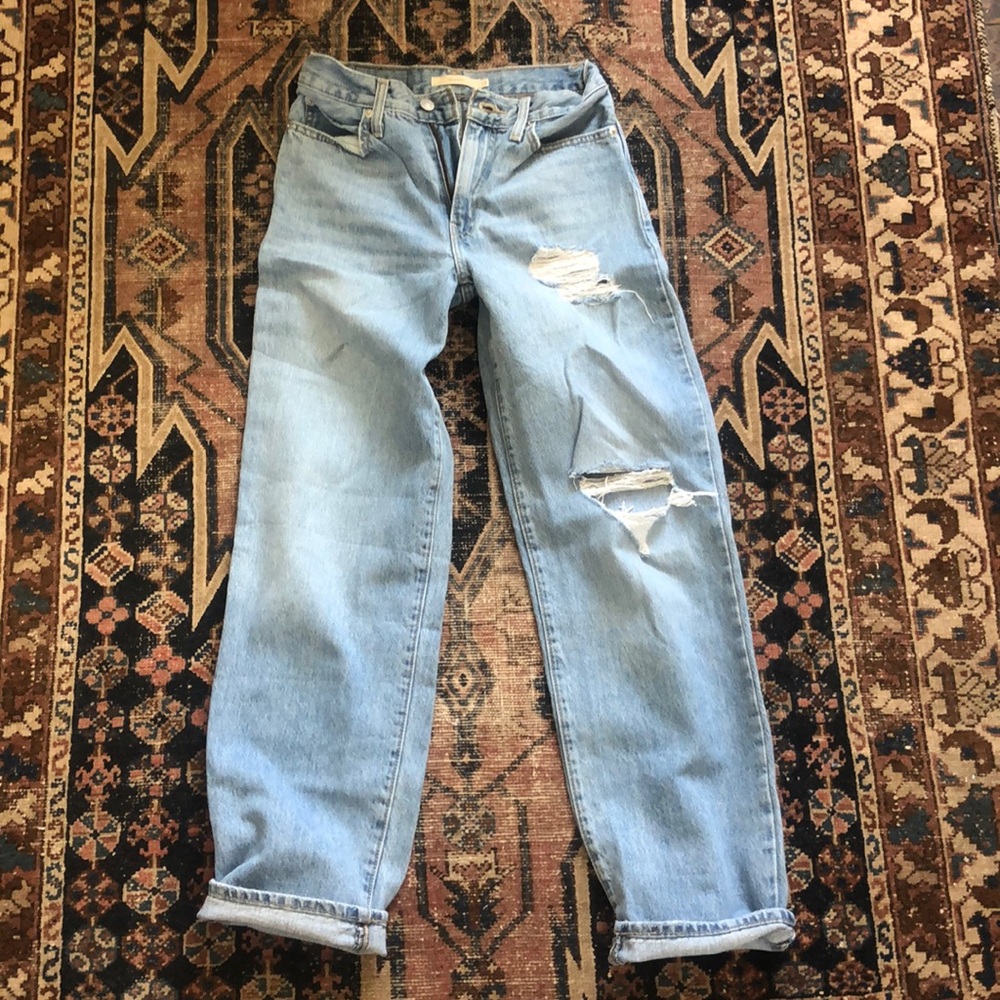 Distressed light wash 94 Baggy Levi Denim Jeans Waterless 24/31